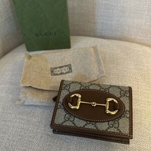 Like New Gucci Horsebelt Small Wallet